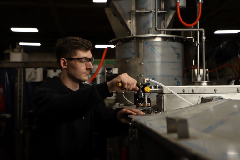 Batching system equipment